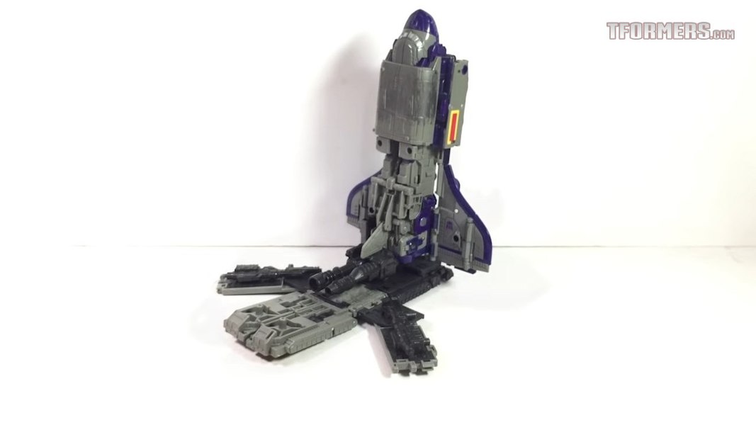 Siege Astrotrain In Hand With Video Review And Images 12 (12 of 30)